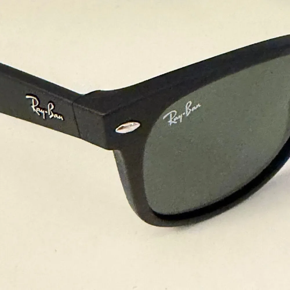 Ray-ban Men's Black and Brown Sunglasses